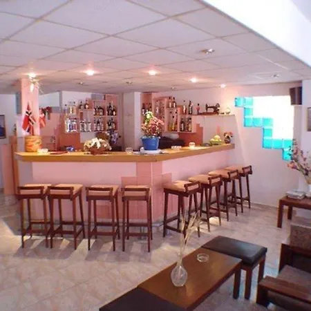 Moschos 2* Rhodes City