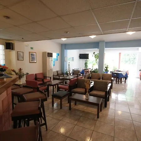 Hotell Moschos 2*