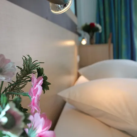 Hotel Moschos 2*