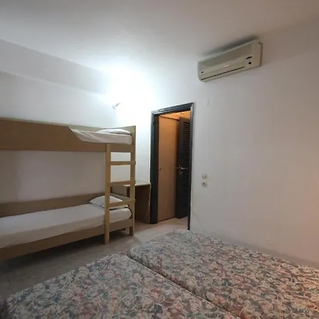 Moschos Hotel